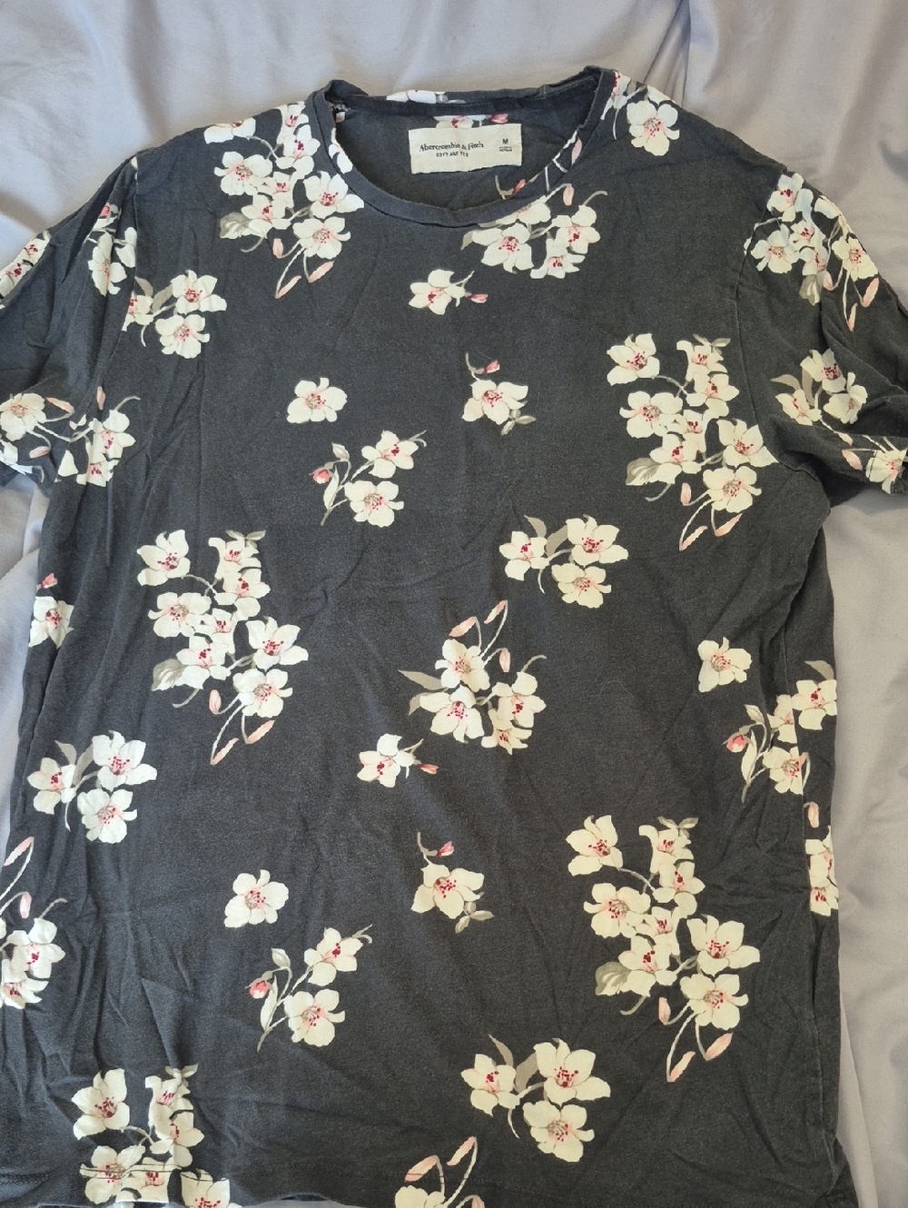 Abercrombie & Fitch Women's Size Medium Dark Gray Floral Crew Tee